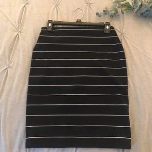 PETITE ANN TAYLOR SKIRT♡